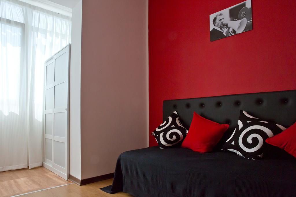 Federico Fellini Apartment Rimini Phòng bức ảnh