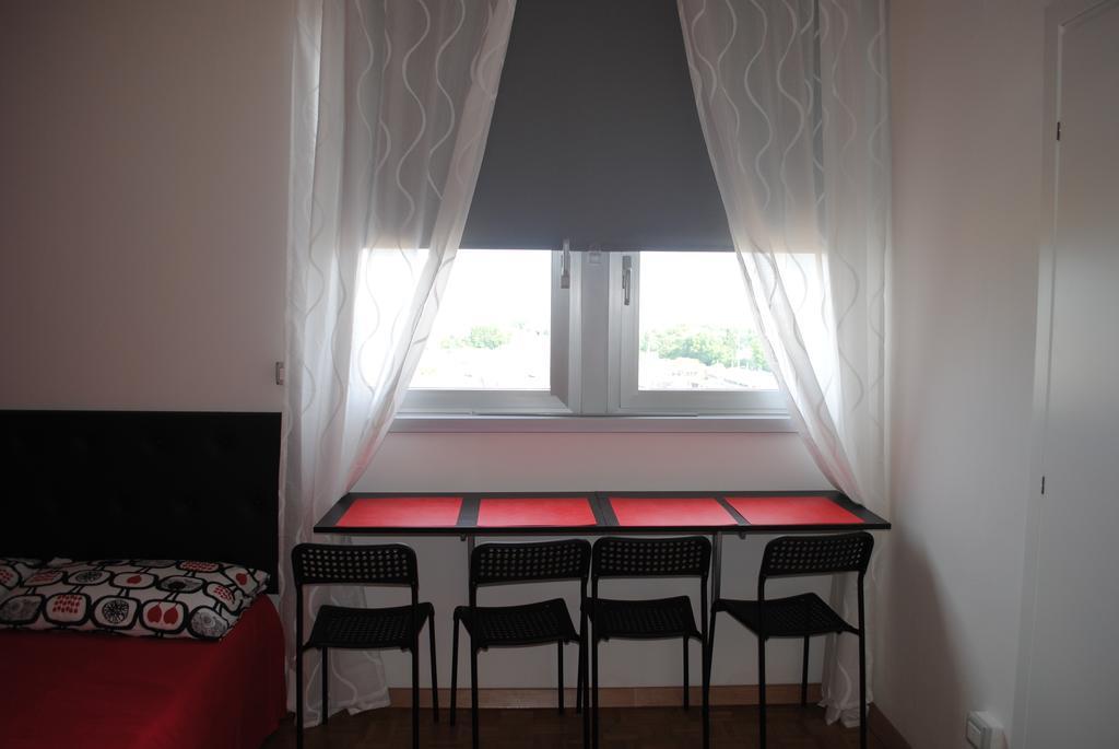 Federico Fellini Apartment Rimini Phòng bức ảnh