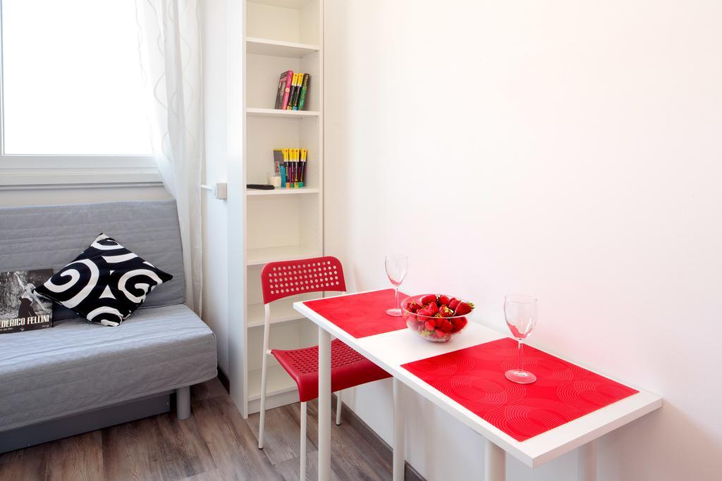 Federico Fellini Apartment Rimini Ngoại thất bức ảnh